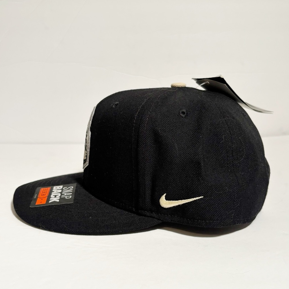 Nike‎ NWT Purdue Snapback - Picture 2 of 5